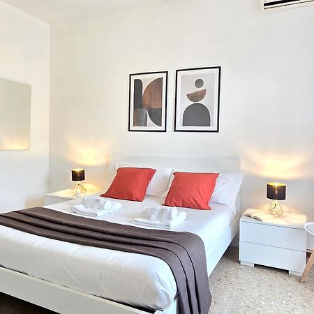 Romeway Apartment - Metro & Parking Экстерьер фото